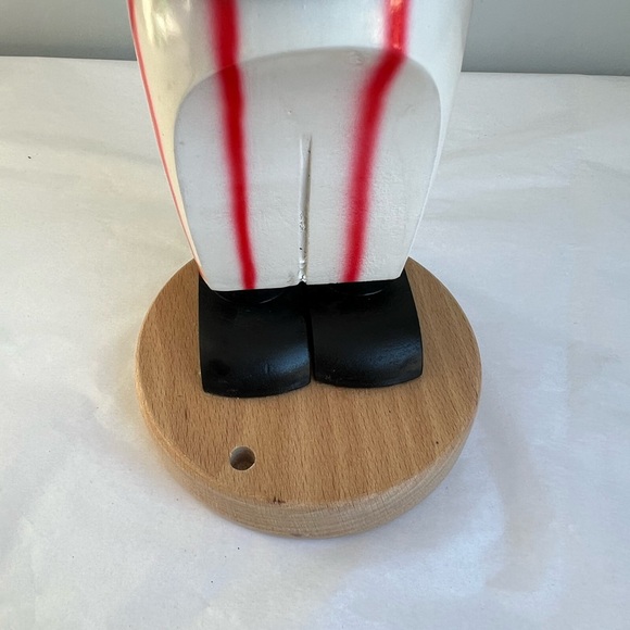 STEINBACH CHUBBY UNCLE SAM NUTCRACKER HOLDING AMERICAN FLAG STAMPED - Picture 8 of 12